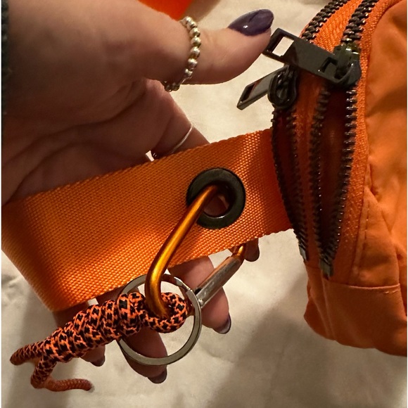 Fanny Packs Adjustable Strap, Bum Bag for Running Hiking Travel Workout (Orange) - Picture 7 of 8